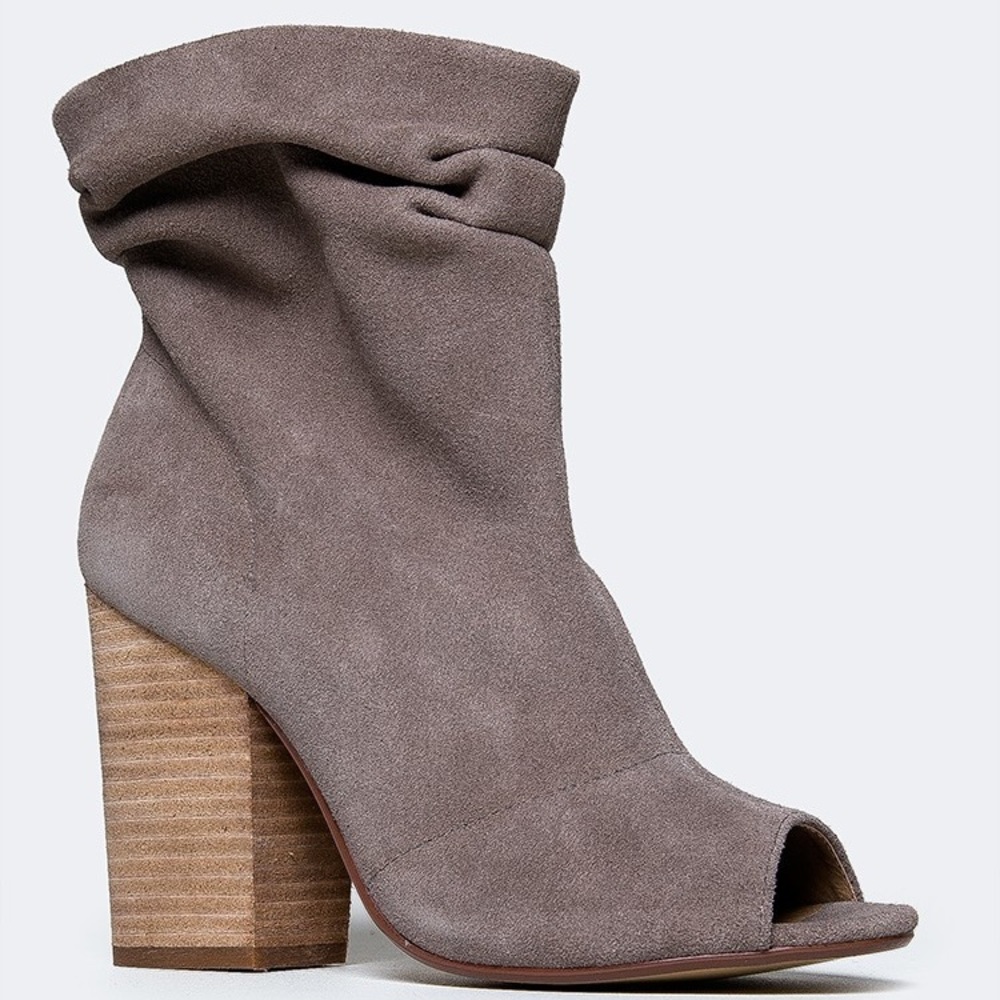 Chinese laundry BREAKUP SUEDE BOOTIE